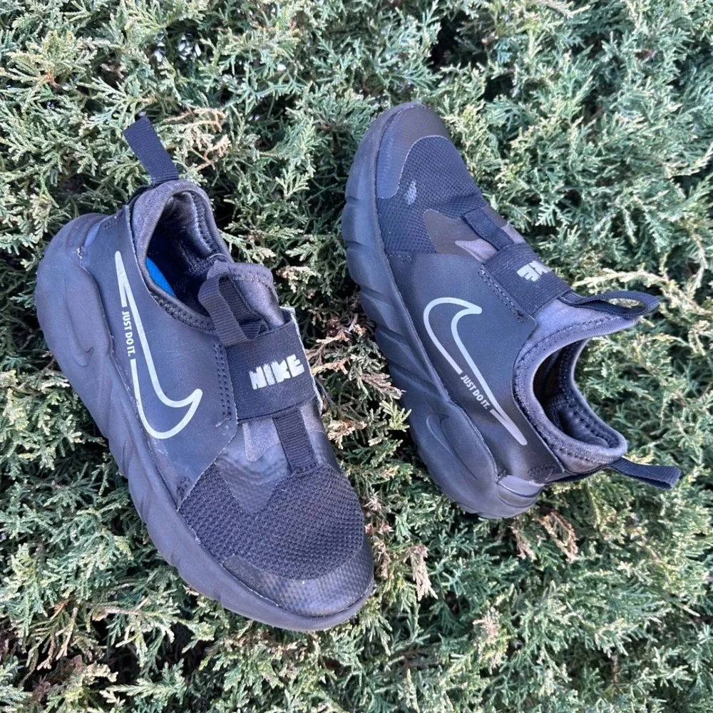 Nike Flex Runner 2 Little Kids Road Running Shoes Size 13 -‎ 13.5 Black Sneakers